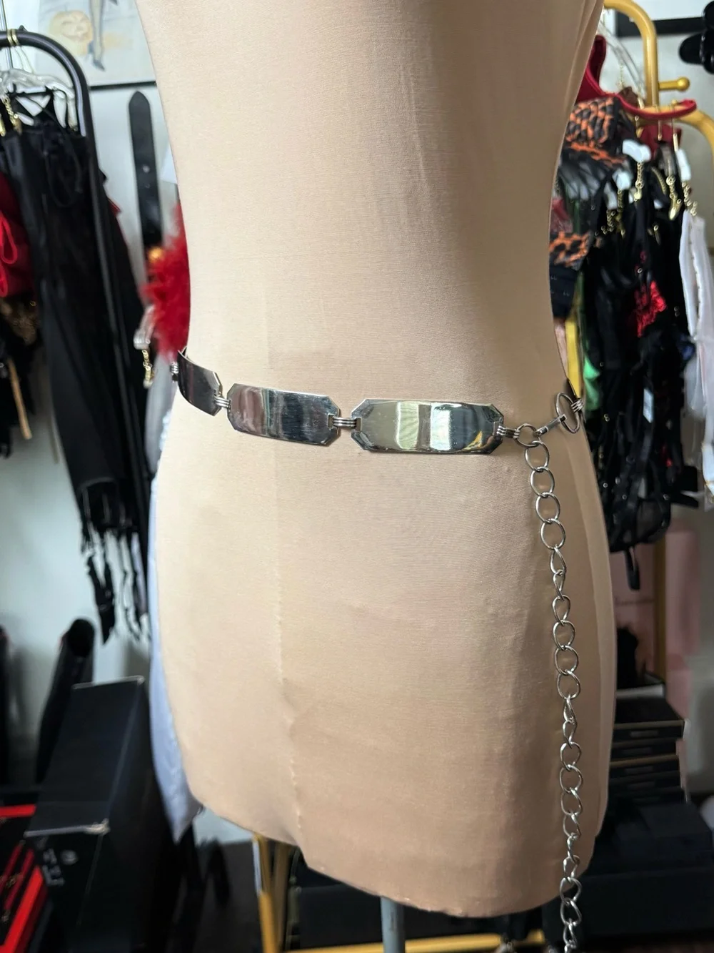 Vintage Y2K 2000’s Authentic Silver Tone Metal Chain Link Belt